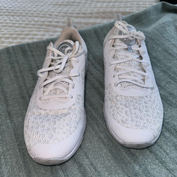 Renew In-Season TR 11 Athletic Sneaker (Women) - Picture 2 of 8